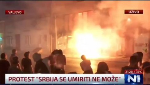 USTAŠE U VALJEVU ZAPALILE STAMBENU ZGRADU! Hoće da spale žive ljude kao ukronacisti u Odesi! (VIDEO)