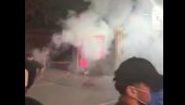 VALJEVSKI BLOKADERI ZAPALILI KAFIĆ: Palili jer misle da je vlasnik funcioner SNS, a on nije ni član te stranke (VIDEO) VALJEVSKI BLOKADERI ZAPALILI KAFIĆ: Palili jer misle da je vlasnik funcioner SNS, a on nije ni član te stranke (VIDEO)