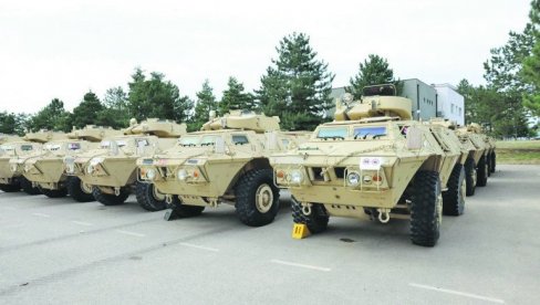 OKLOPNJACI IZ AMERIKE NOVA PRETNJA SRBIMA: Paravojne formacije Prištine ubrzano se naoružavaju, stiglo 50 borbenih vozila OKLOPNJACI IZ AMERIKE NOVA PRETNJA SRBIMA: Paravojne formacije Prištine ubrzano se naoružavaju, stiglo 50 borbenih vozila