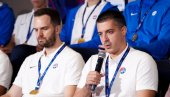 OVI MOMCI MOGU DA BUDU SJAJ SRPSKE KOŠARKE! Selektor zlatnih kadeta Stevan Mijović o podvigu orlića na Evrobasketu