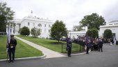 САМИТ ТРАМПА, ЗЕЛЕНСКОГ И ЕВРОПЉАНА: Стигао Зеленски! Шеф НАТО и европски лидери у Белој Кући; Хладан туш за Зеленског из Беле куће