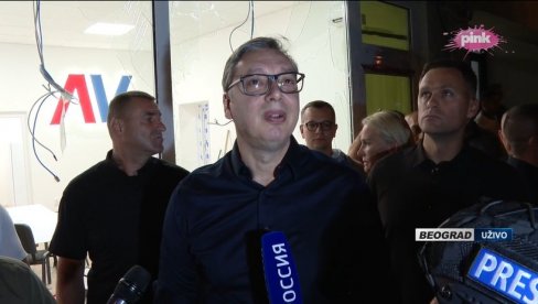 ВУЧИЋ ОДГОВОРИО РУСКОЈ НОВИНАРКИ: Блокадери не бирају средства