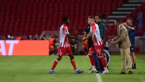NOVOSTI NA LICU MESTA: Pred revanš Pafos - Zvezda, crveno-beli ovako spremaju ulazak u Ligu šampiona (VIDEO) NOVOSTI NA LICU MESTA: Pred revanš Pafos - Zvezda, crveno-beli ovako spremaju ulazak u Ligu šampiona (VIDEO)