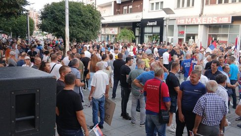 ГРАЂАНИ ПРОТИВ БЛОКАДА: Устала је Лозница (ВИДЕО)