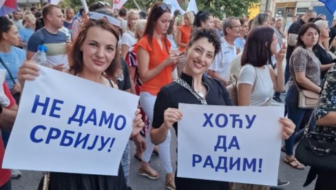 MOĆAN VIDEO IZ LESKOVCA: Reka ljudi protiv blokada (VIDEO)