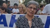 БОРИМО СЕ ЗА БОЉУ БУДУЋНОСТ Грађани Инђије подржали скуп против блокада (ВИДЕО)