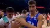 NI STIDA NI SRAMA! Bogdana Bogdanovića optužili da je bacio dres, a evo šta se zapravo desilo (VIDEO)