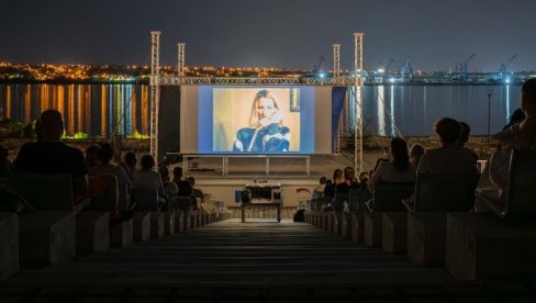 ФИЛМСКИ ФЕСТИВАЛ “АЈРОН ГЕЈТ”: Филмска магија под зидинама Фетислама