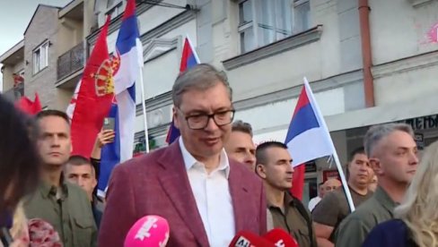 VAŽNO JE DA LI JE NAROD ZADOVOLJAN, NE DA LI SU ONI ZADOVOLJNI Vučić odgovorio opozicionim medijima na sramna negodovanja povodom novih mera VAŽNO JE DA LI JE NAROD ZADOVOLJAN, NE DA LI SU ONI ZADOVOLJNI Vučić odgovorio opozicionim medijima na sramna negodovanja povodom novih mera