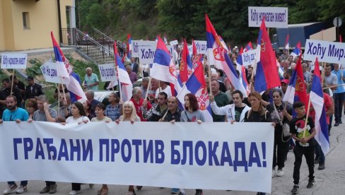 VRATITE MI MOJU SRBIJU! Građani protiv blokada poslali moćnu poruku (VIDEO) VRATITE MI MOJU SRBIJU! Građani protiv blokada poslali moćnu poruku (VIDEO)