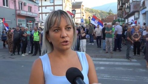 GRAĐANI PROTIV BLOKADA: Moćne poruke iz cele Srbije (VIDEO) GRAĐANI PROTIV BLOKADA: Moćne poruke iz cele Srbije (VIDEO)