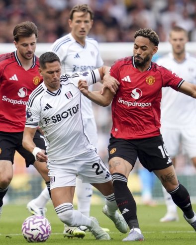 ЈУНАЈТЕД ХОЋЕ У ЛИГУ ШАМПИОНА: Тријумф против једне од најгорих екипа у историји Премијер лиге се не сме доводити у питање