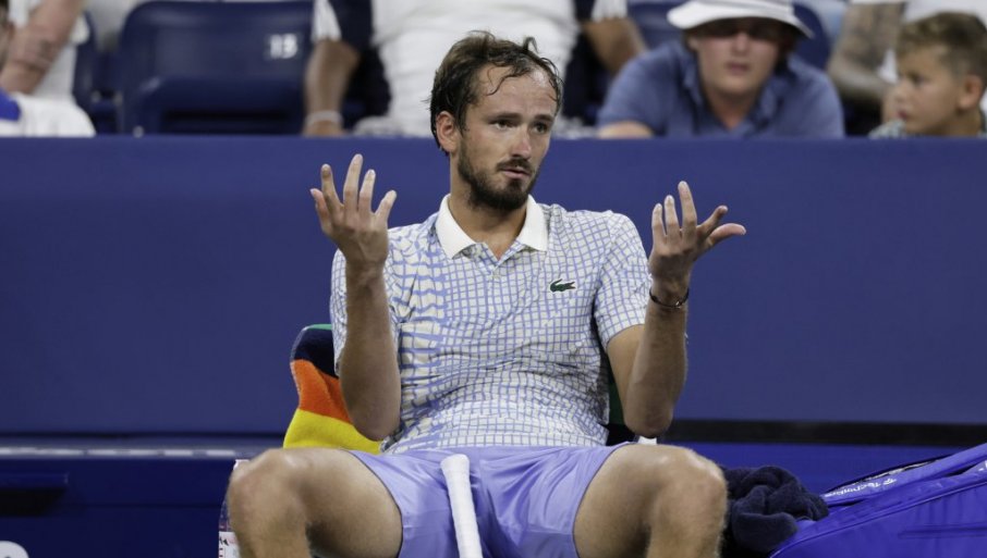 СТИГЛИ СМО НА ГРАНИЦУ, А ОНДА ШОК! Каква драма Данила Медведева на Блиском истоку