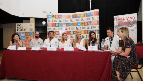 TELEKOM SRBIJA PREDSTAVIO NOVI PROJEKAT „LJULJAJ ME NEŽNO“ NA FILMSKOM FESTIVALU HERCEG NOVI – MONTENEGRO FILM FESTIVAL