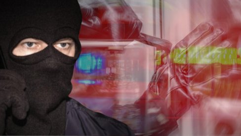 VLASNIK TRAFIKE ZAKLJUČAO LOPOVE TOKOM PLJAČKE: Dalje nećeš moći - oni mu popili piće dok su čekali policiju VLASNIK TRAFIKE ZAKLJUČAO LOPOVE TOKOM PLJAČKE: Dalje nećeš moći - oni mu popili piće dok su čekali policiju