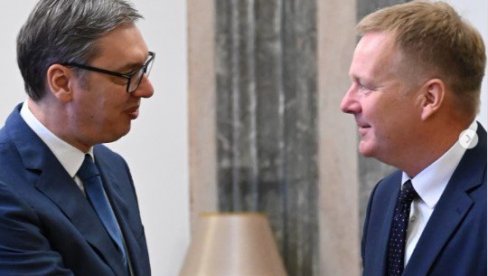 VUČIĆ SA SORENSENOM: Razgovor fokusiran na mogućnosti za nastavak dijaloga sa Prištinom uz posredovanje EU (FOTO) VUČIĆ SA SORENSENOM: Razgovor fokusiran na mogućnosti za nastavak dijaloga sa Prištinom uz posredovanje EU (FOTO)