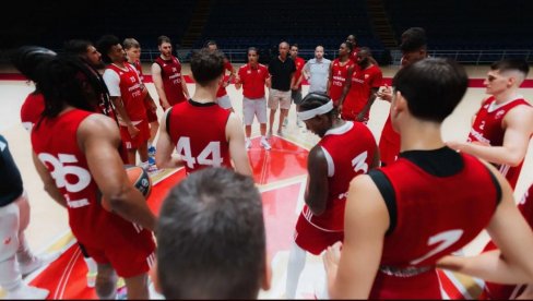 ZVEZDA UPALILA MOTORE: Janis Sferopulos se oglasio na početku priprema (VIDEO) ZVEZDA UPALILA MOTORE: Janis Sferopulos se oglasio na početku priprema (VIDEO)