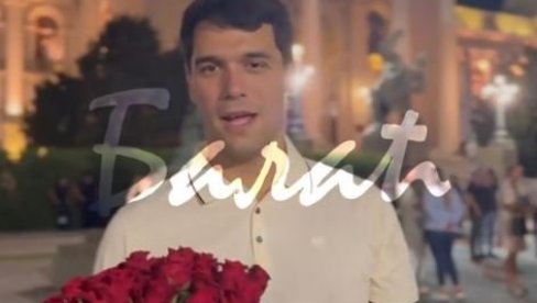 JEDAN MALI ZNAK PAŽNJE ZA VAS Balać kupio ruže za dame koje se bore za bolju Srbiju