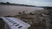 ИЗНЕНАДНИ ПЉУСАК ОДНЕО 11 ЖИВОТА: Ванредна ситуација у Индији, двоје се води као нестало ИЗНЕНАДНИ ПЉУСАК ОДНЕО 11 ЖИВОТА: Ванредна ситуација у Индији, двоје се води као нестало