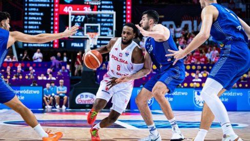KAKVA UTAKMICA NA EVROBASKETU: Sjajni Lojd u dramatičnoj završnici doneo pobedu Poljskoj! (VIDEO) KAKVA UTAKMICA NA EVROBASKETU: Sjajni Lojd u dramatičnoj završnici doneo pobedu Poljskoj! (VIDEO)