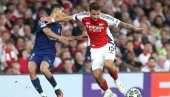 RIVAL ZVEZDE SE POJAČAVA IZ PREMIJER LIGE: Porto dovodi fudbalera Arsenala