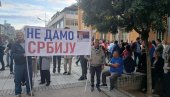 УСТАЛИ ЛОЗНИЦА И МАЛИ ЗВОРНИК: Грађани против блокада на улицама! (ВИДЕО) УСТАЛИ ЛОЗНИЦА И МАЛИ ЗВОРНИК: Грађани против блокада на улицама! (ВИДЕО)