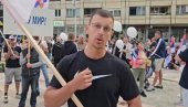 ЖЕЛИМ ДА МОЈА ДЕЦА И ЈА ЖИВИМО У МИРНОЈ И СТАБИЛНОЈ СРБИЈИ: Чврсте поруке грађана Прибоја против блокада ЖЕЛИМ ДА МОЈА ДЕЦА И ЈА ЖИВИМО У МИРНОЈ И СТАБИЛНОЈ СРБИЈИ: Чврсте поруке грађана Прибоја против блокада