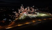 MOĆNO I PRELEPO: Vatromet u Novom Sadu na skupu protiv blokada (FOTO/VIDEO)