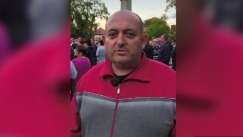 BAČKI PETROVAC PORUČUJE Protivimo se blokadama – hoćemo da sve normalno funkcioniše! (VIDEO) BAČKI PETROVAC PORUČUJE Protivimo se blokadama – hoćemo da sve normalno funkcioniše! (VIDEO)