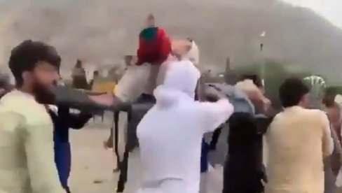 VIŠE OD 800 MRTVIH: Tutnjava i krici paraju noć - novi dramatični snimci iz Avganistana (VIDEO) VIŠE OD 800 MRTVIH: Tutnjava i krici paraju noć - novi dramatični snimci iz Avganistana (VIDEO)