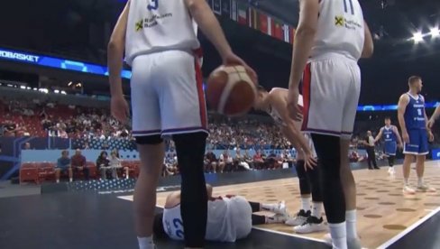 TRENUTAK KADA JE SRBIJA ZANEMELA: Ovako se Vasilije Micić povredio na Evrobasketu (VIDEO)