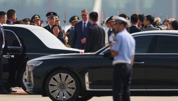 КУКЊАВА ПАВЛА ГРБОВИЋА: Блокадери оштро против сарадње Србије са Русијом и Кином (ФОТО) КУКЊАВА ПАВЛА ГРБОВИЋА: Блокадери оштро против сарадње Србије са Русијом и Кином (ФОТО)