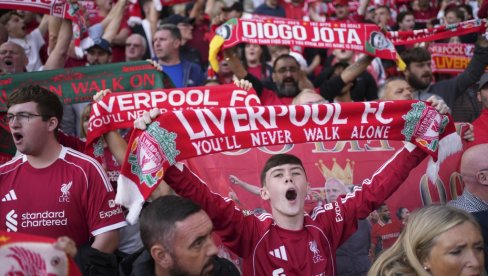 POJAČANJA PLAĆENA POLA MILIJARDE EVRA! Ovo su fudbaleri koje je sad doveo Liverpul i tako oborio svetski rekord (VIDEO) POJAČANJA PLAĆENA POLA MILIJARDE EVRA! Ovo su fudbaleri koje je sad doveo Liverpul i tako oborio svetski rekord (VIDEO)