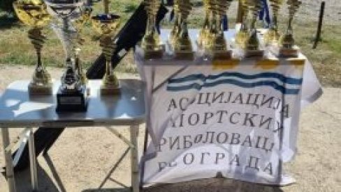 JURE TROFEJE NA JEZERU OČAGE: Trofej Beograda u sportskom ribolovu
