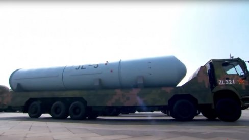 КИНА ПРИКАЗАЛА МОЋНУ ЈЛ-3: Нова нуклеарна ракета лансирана са подморница која може да погоди САД и Европу и већ је у служби (ВИДЕО) КИНА ПРИКАЗАЛА МОЋНУ ЈЛ-3: Нова нуклеарна ракета лансирана са подморница која може да погоди САД и Европу и већ је у служби (ВИДЕО)