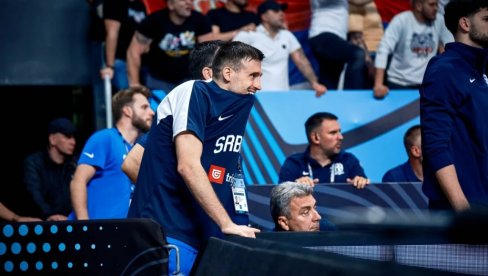 ZAŠTO BRATE, ZAŠTO? Ko nas je kleo, nije dangubio: Aleksa Avramović očajan, Srbija u strašnom problemu (FOTO)