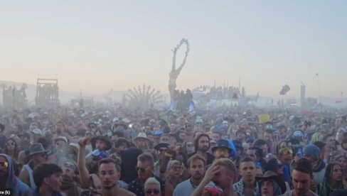 RUS PRONAĐEN U LOKVI KRVI: Prvo ubistvo u istoriji najvećeg festivala RUS PRONAĐEN U LOKVI KRVI: Prvo ubistvo u istoriji najvećeg festivala
