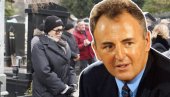 ПИСМО НА АРКАНОВОМ ГРОБУ Скривено у вази са цвећем: Ово је први и последњи пут да долазим на твој гроб