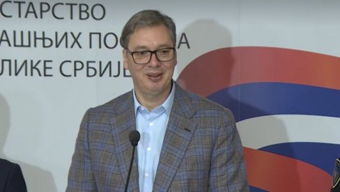 DRŽAVA SRBIJA JE JAČA OD SVAKOGA: Iz komandnog centra obratio se predsednik Vučić (VIDEO)