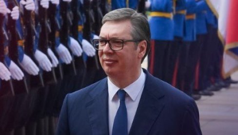 НЕ ПОСТОЈИ НИШТА ВАЖНИЈЕ ОД ОТАЏБИНЕ, СРБИЈУ МОРАМО ДА САЧУВАМО: Вучић послао снажну поруку грађанима (ФОТО) НЕ ПОСТОЈИ НИШТА ВАЖНИЈЕ ОД ОТАЏБИНЕ, СРБИЈУ МОРАМО ДА САЧУВАМО: Вучић послао снажну поруку грађанима (ФОТО)