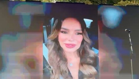SEVERINA NA BLOKADERSKOM PRAJDU: Ustaška pevačica pumpa sa blokaderima (VIDEO) SEVERINA NA BLOKADERSKOM PRAJDU: Ustaška pevačica pumpa sa blokaderima (VIDEO)