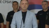 ВИШЕ ОД 126 ХИЉАДА ЉУДИ НА СКУПОВИМА ПРОТИВ БЛОКАДА: Огласио се директор полиције (ВИДЕО) ВИШЕ ОД 126 ХИЉАДА ЉУДИ НА СКУПОВИМА ПРОТИВ БЛОКАДА: Огласио се директор полиције (ВИДЕО)