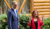 VUČIĆ UGOSTIO LOLITU DAVIDOVIĆ: Prijem za holivudsku glumicu (VIDEO)