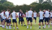 SRBI ZA ENGLEZE SPREMAJU - MAGIJU? Evo šta se dešavalo na poslednjem treningu Piksijevih orlova (FOTO)