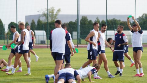 PREGOVORI PRI KRAJU: Fudbalska reprezentacija Srbije dobija dugo čekanog selektora! PREGOVORI PRI KRAJU: Fudbalska reprezentacija Srbije dobija dugo čekanog selektora!