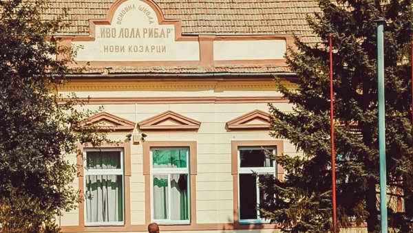 РЕШЕН ПРОБЛЕМ У ОШ ИВО ЛОЛА РИБАР У НОВИМ КОЗАРЦИМА КОД КИКИНДЕ Сви ђаци на настави РЕШЕН ПРОБЛЕМ У ОШ ИВО ЛОЛА РИБАР У НОВИМ КОЗАРЦИМА КОД КИКИНДЕ Сви ђаци на настави