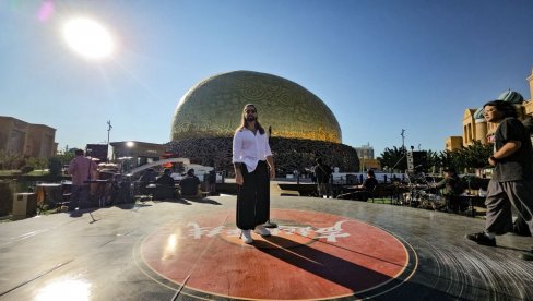РАМЕ УЗ РАМЕ СА СВЕТСКИМ ЗВЕЗДАМА: Принц од Врање у Казахстану снима шоу програм (ФОТО) РАМЕ УЗ РАМЕ СА СВЕТСКИМ ЗВЕЗДАМА: Принц од Врање у Казахстану снима шоу програм (ФОТО)