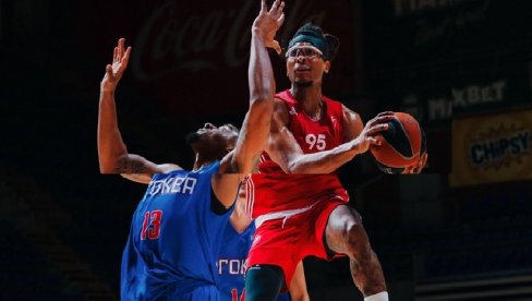 STEKLI SMO LAŽNO SAMOPOUZDANJE: Čima Moneke nezadovoljan posle utakmica Crvena zvezda - CSKA