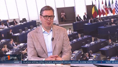 U TOKU JE SVEOPŠTA, NEPOGREŠIVA HAJKA NA SRBIJU Vučić: Oni neće da vide 125.000 ljudi na ulicama, ali hoće 3.000 i reći masovni protesti U TOKU JE SVEOPŠTA, NEPOGREŠIVA HAJKA NA SRBIJU Vučić: Oni neće da vide 125.000 ljudi na ulicama, ali hoće 3.000 i reći masovni protesti