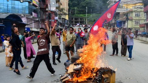 HITNO SE OGLASILA MOSKVA O KRIZI U NEPALU: Analizirali stanje o broju poginulih i ranjenih u neredima, pa doneli odluku HITNO SE OGLASILA MOSKVA O KRIZI U NEPALU: Analizirali stanje o broju poginulih i ranjenih u neredima, pa doneli odluku